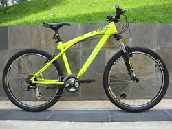 2011 GT Avalanche 3.0  -  Neon Yellow | Togoparts Rides