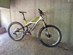 Specialized Enduro Expert Carbon 2012 | Togoparts Rides
