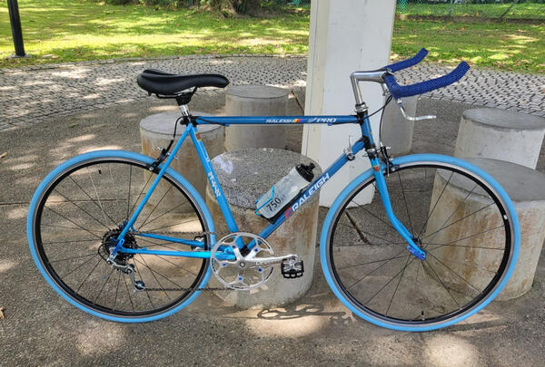 1982 Raleigh Road Bike | Togoparts Rides