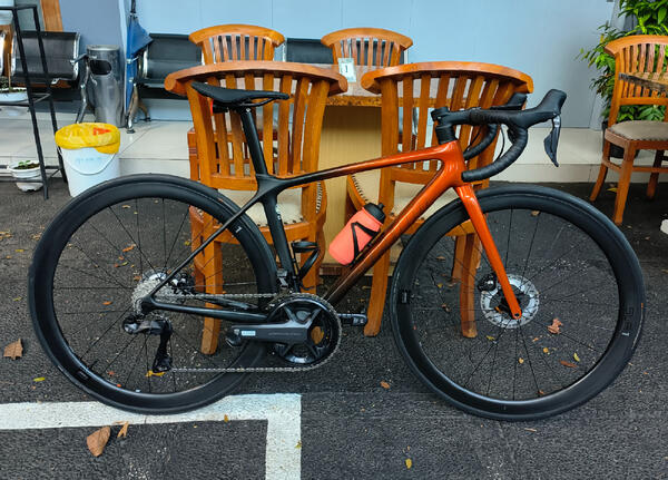 Black orange | Togoparts Rides