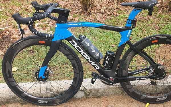 Pinarello Dogma F12 - Blue | Togoparts Rides