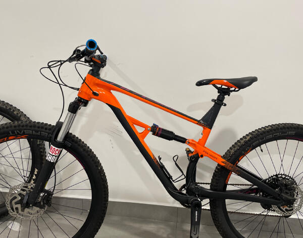 polygon siskiu orange