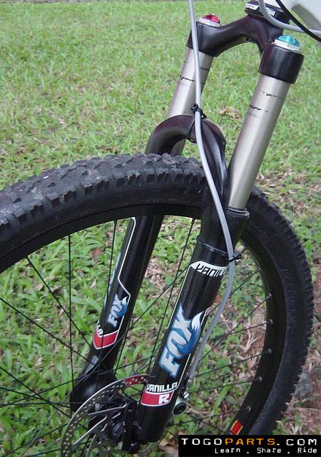 2005 Fox Vanilla R Review - Togoparts Magazine