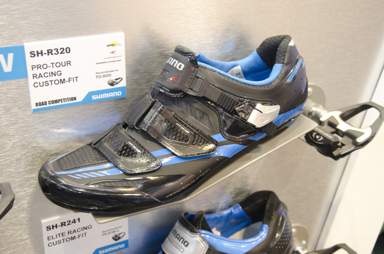 Shimano r320 shoes sales